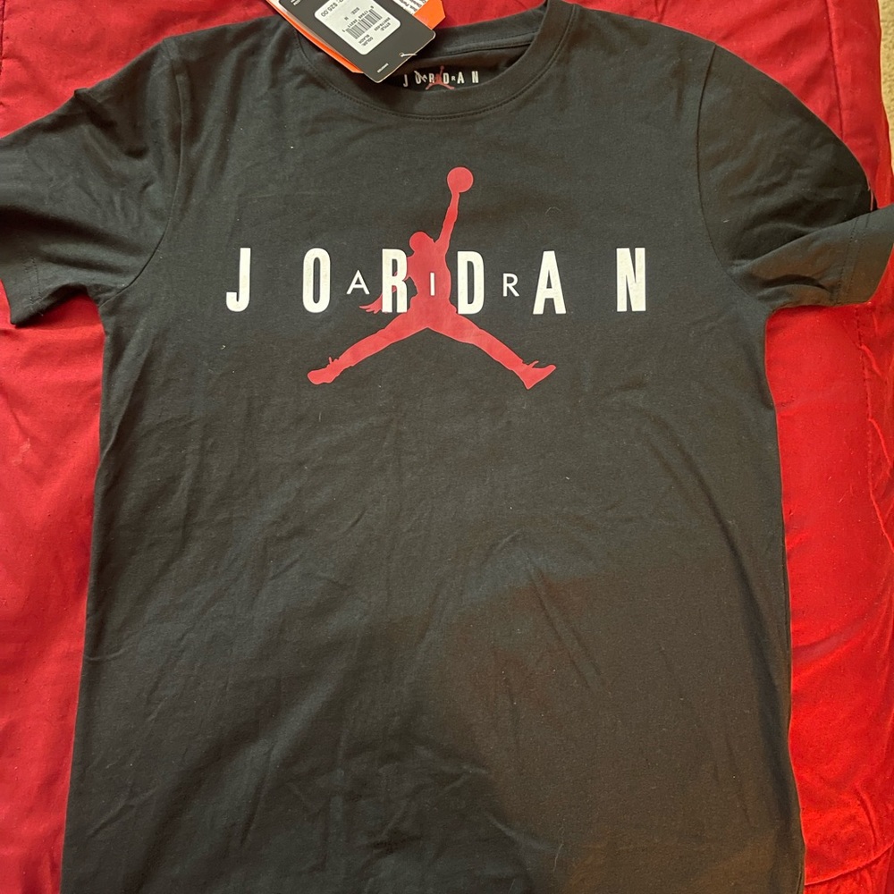 ‼️NEW‼️ Boys Nike Jordan t-shirt. Size Medium.